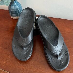 Skechers Black Arch Support Flip Flop Sandals